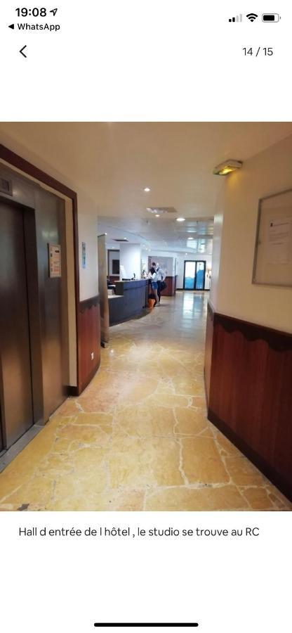 Ryan Homes - In Apart Hotel, La Defense Courbevoie Esterno foto