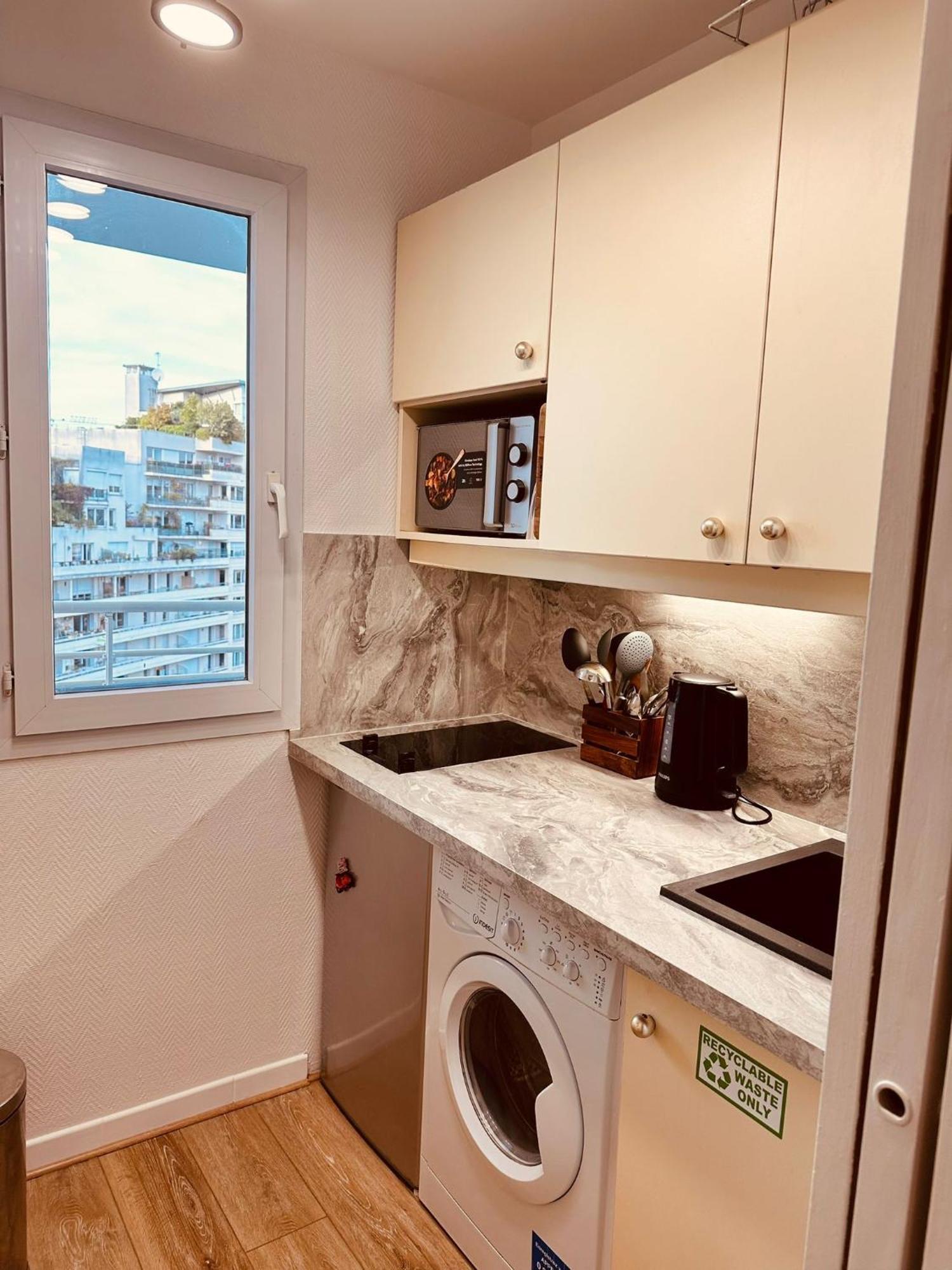 Ryan Homes - In Apart Hotel, La Defense Courbevoie Esterno foto